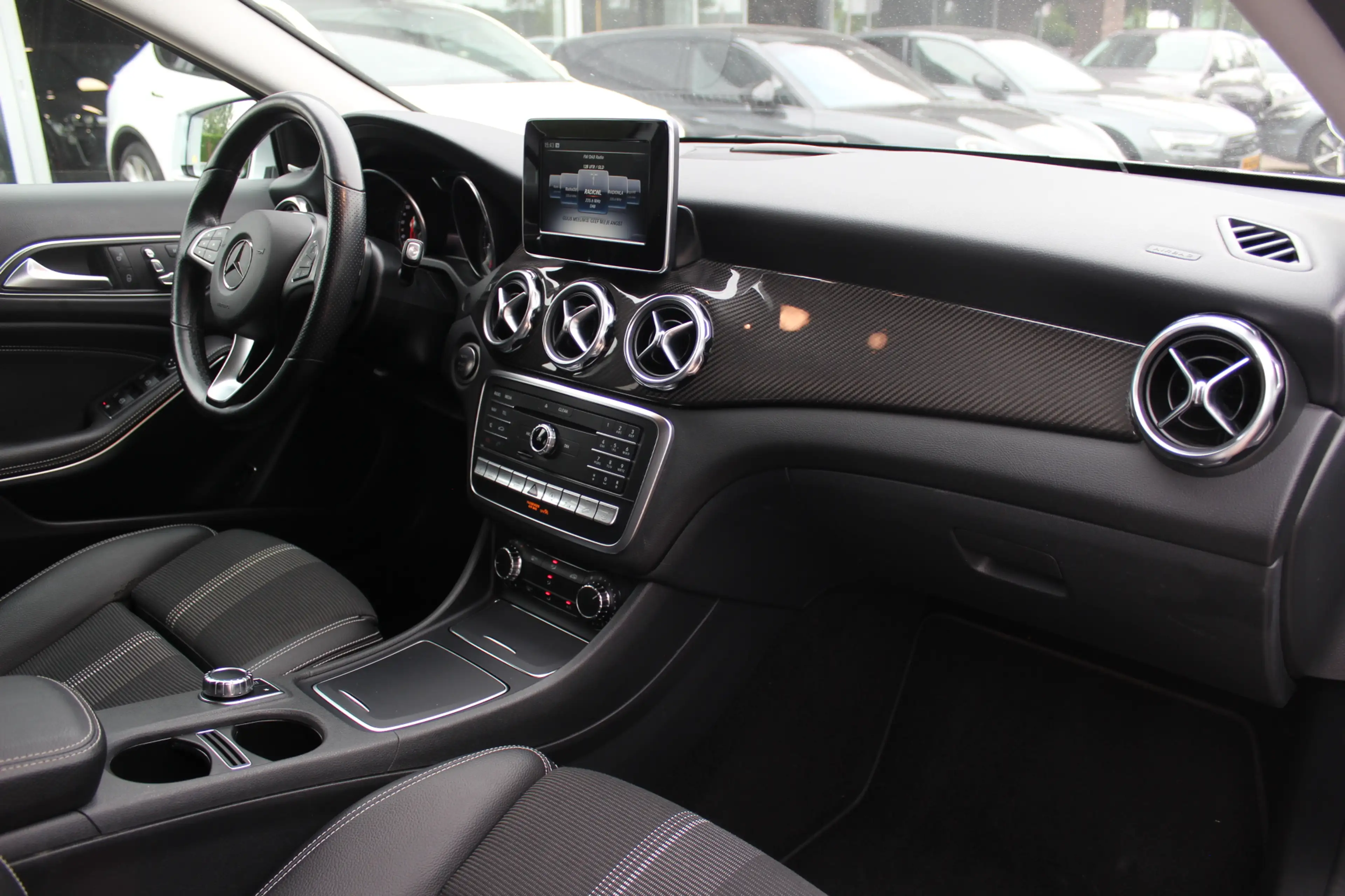 Mercedes-Benz GLA 250 4Matic Premium Plus / Trekhaak / 360Camera / Elekt — photo 13