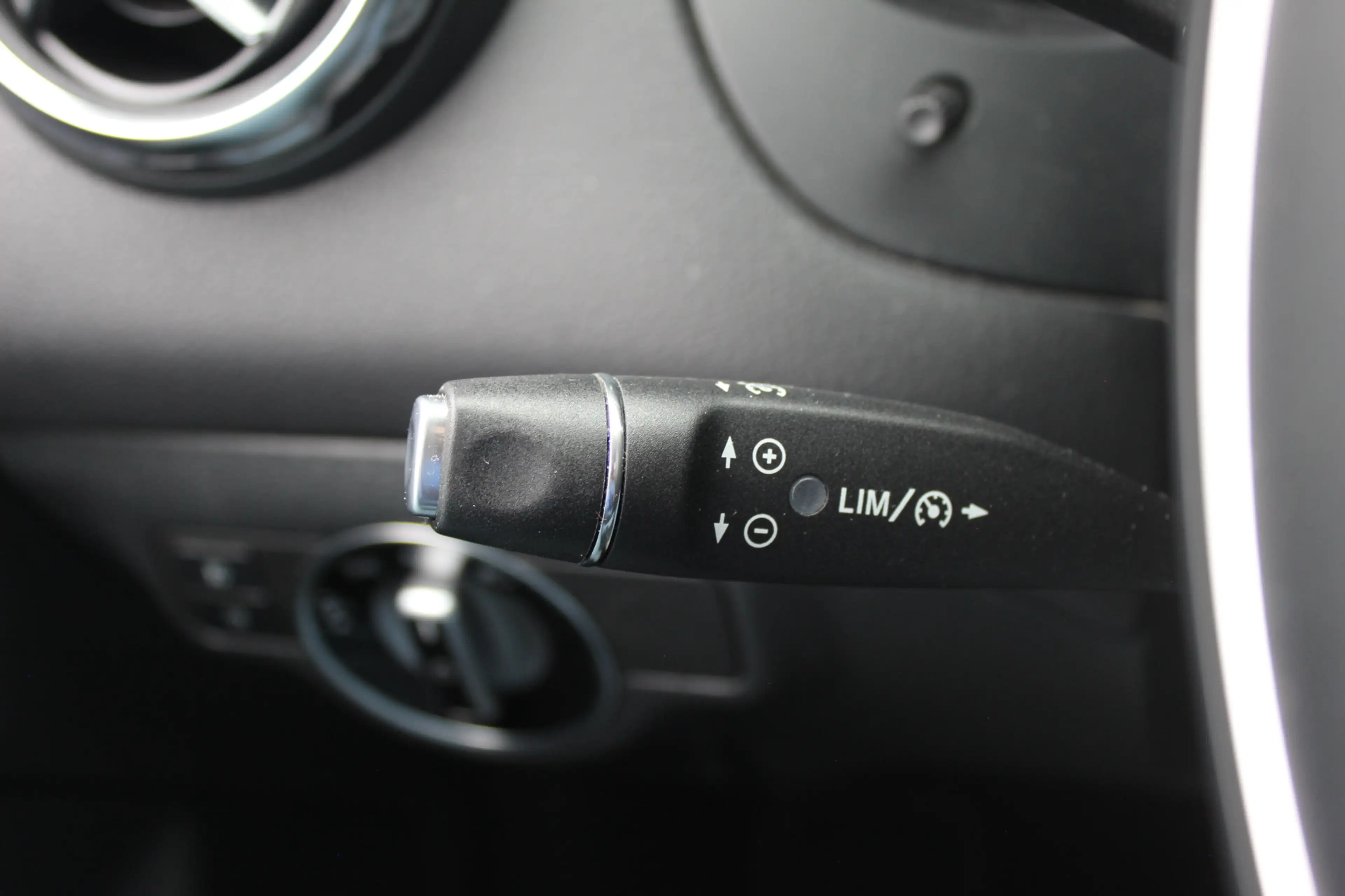 Mercedes-Benz GLA 250 4Matic Premium Plus / Trekhaak / 360Camera / Elekt — photo 33