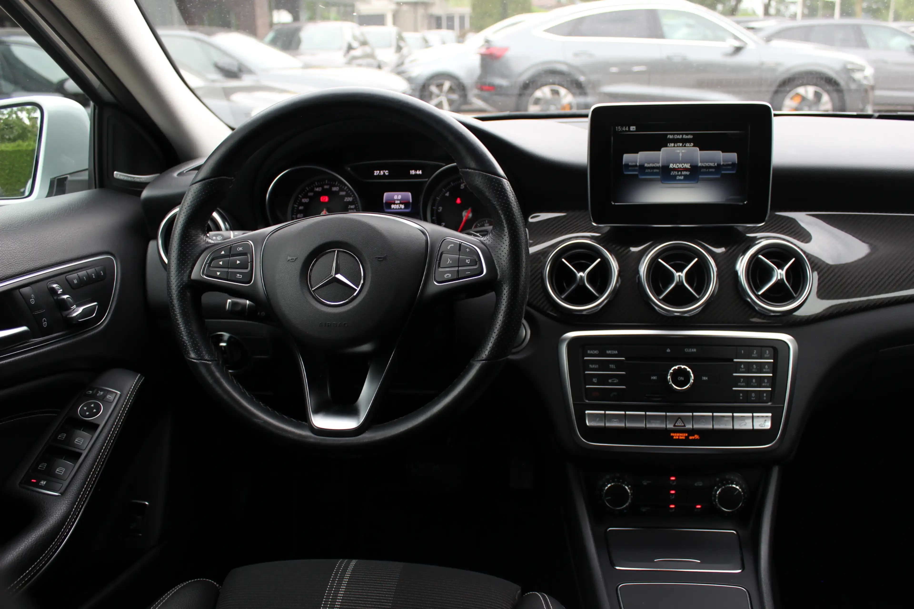 Mercedes-Benz GLA 250 4Matic Premium Plus / Trekhaak / 360Camera / Elekt — photo 9