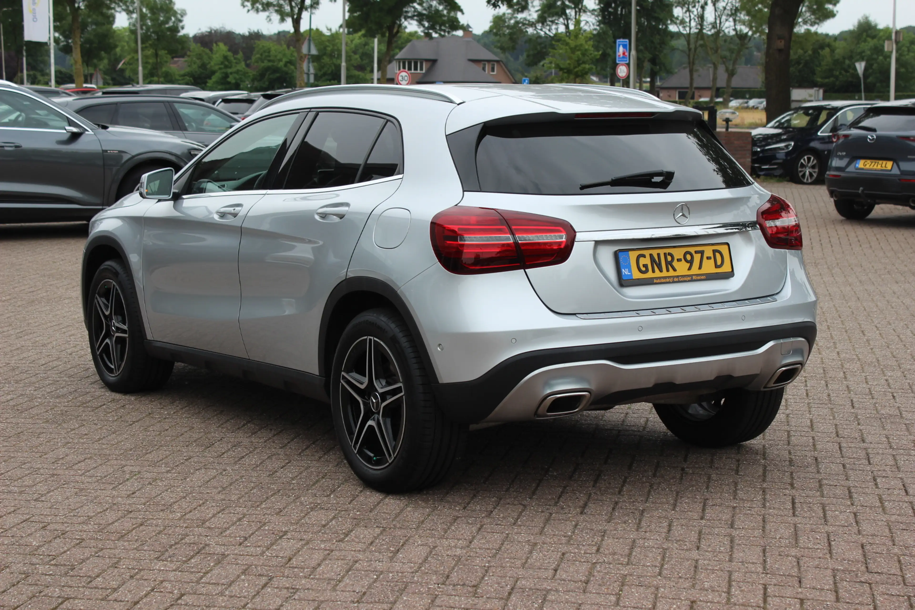 Mercedes-Benz GLA 250 4Matic Premium Plus / Trekhaak / 360Camera / Elekt — photo 3