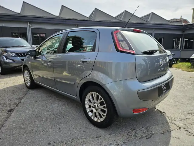 Fiat Punto Evo view 4