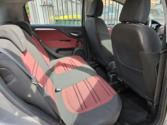 Fiat Punto Evo view 11