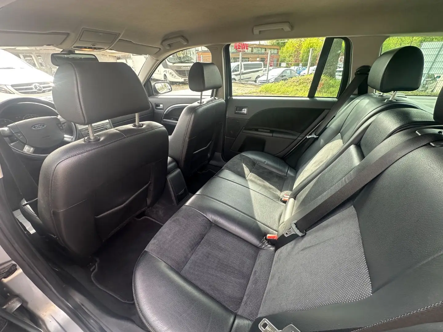 Ford Mondeo Turnier Titanium X / SITZLÜFTUNG / XENON Argento - 2