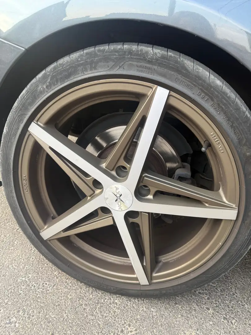 BMW 316 316d Touring Aut. Grijs - 2