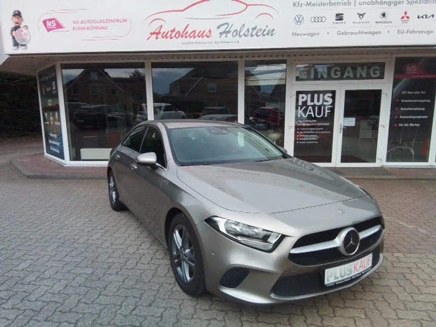 Mercedes-Benz A 220 A220 4MATIC Lim., Style, MBUX, Business Silber - 2