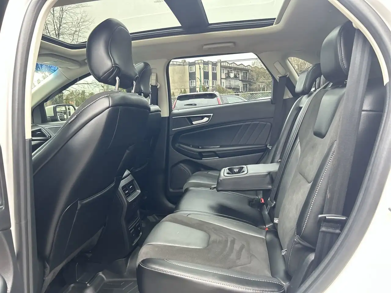 Ford Edge photo Ford Edge