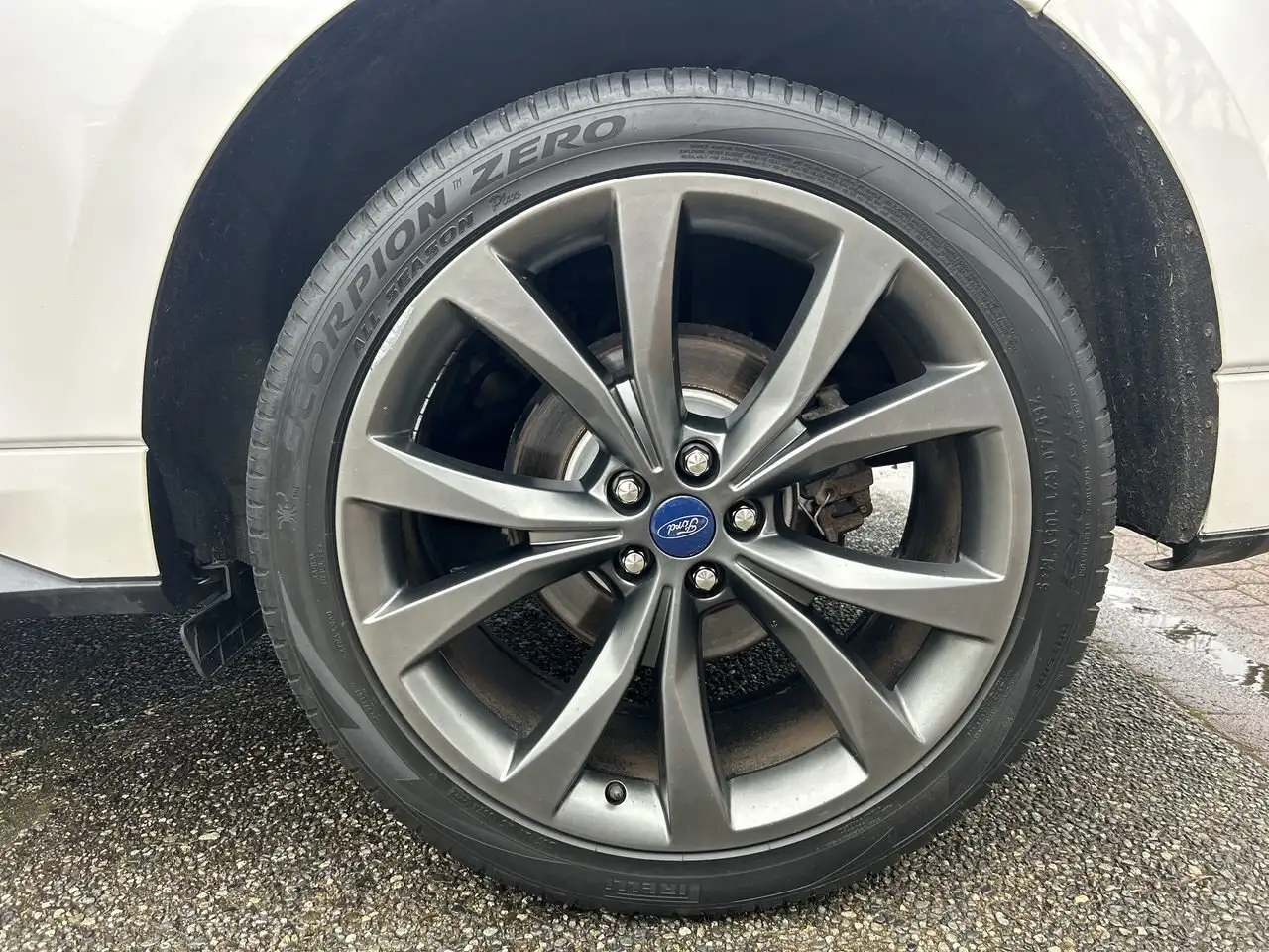 Ford Edge photo Ford Edge