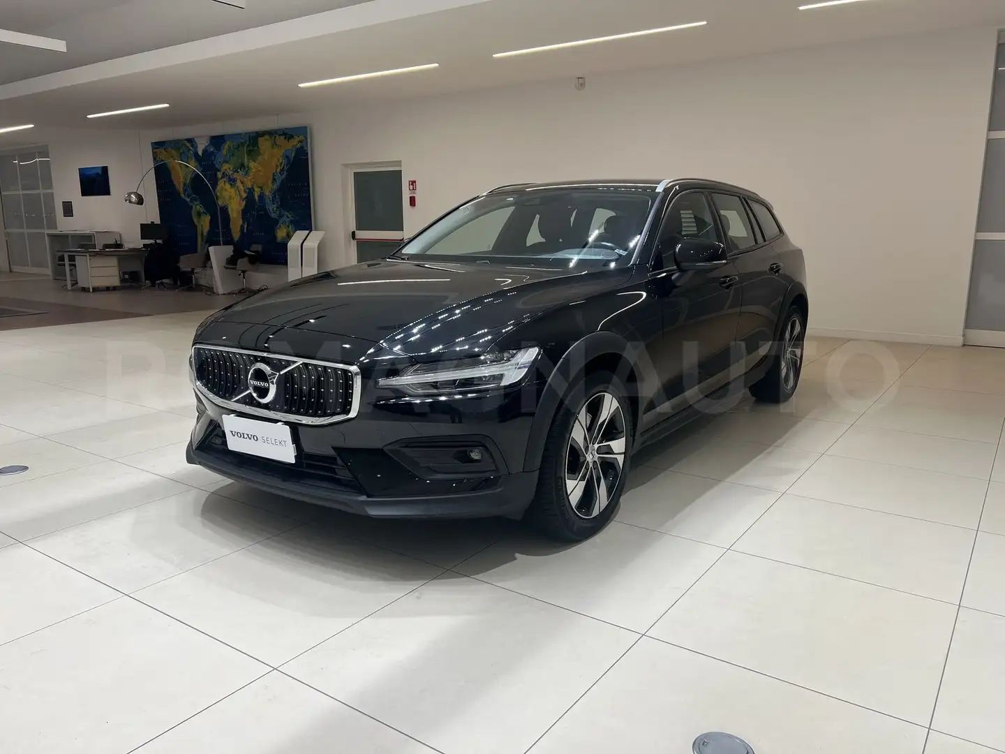 Volvo V60 Cross Country V60 Cross Country D4 AWD Geartronic Business Plus - 1