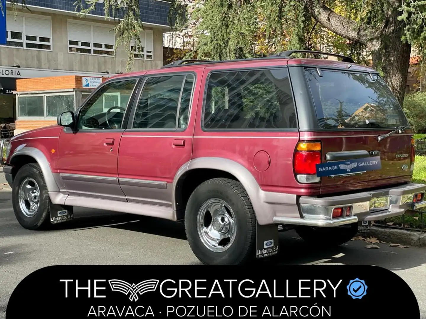 Ford Explorer Aut. Mauve - 2