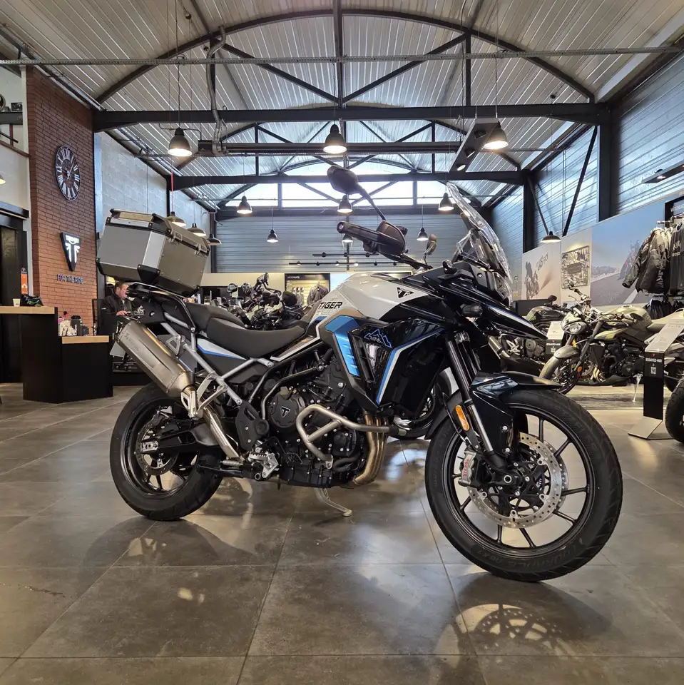 Triumph Tiger 900