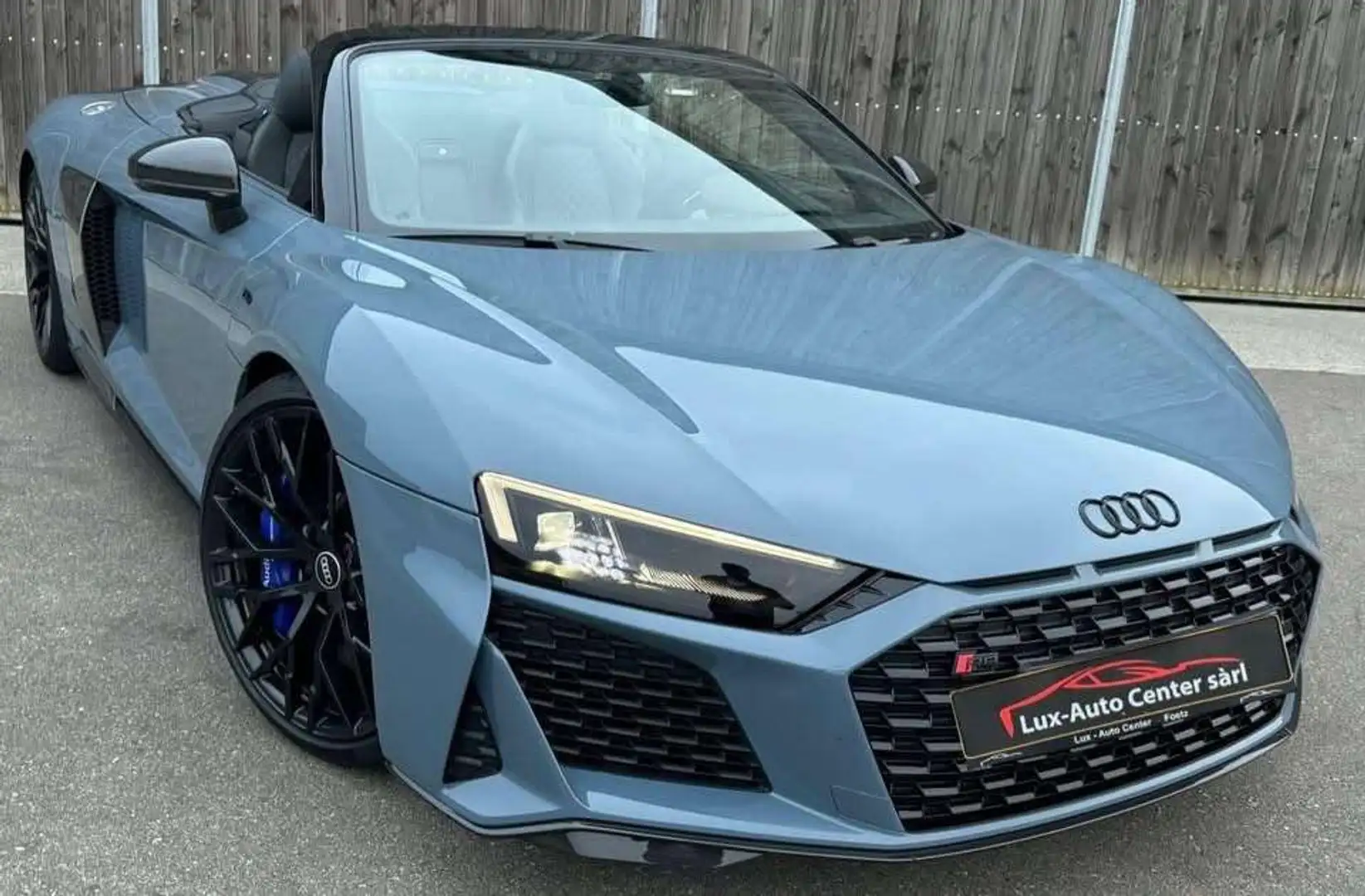 Audi R8 TVA DÉDUCTIBLE 5.2i V10 Q Performance S tronic Gris - 2