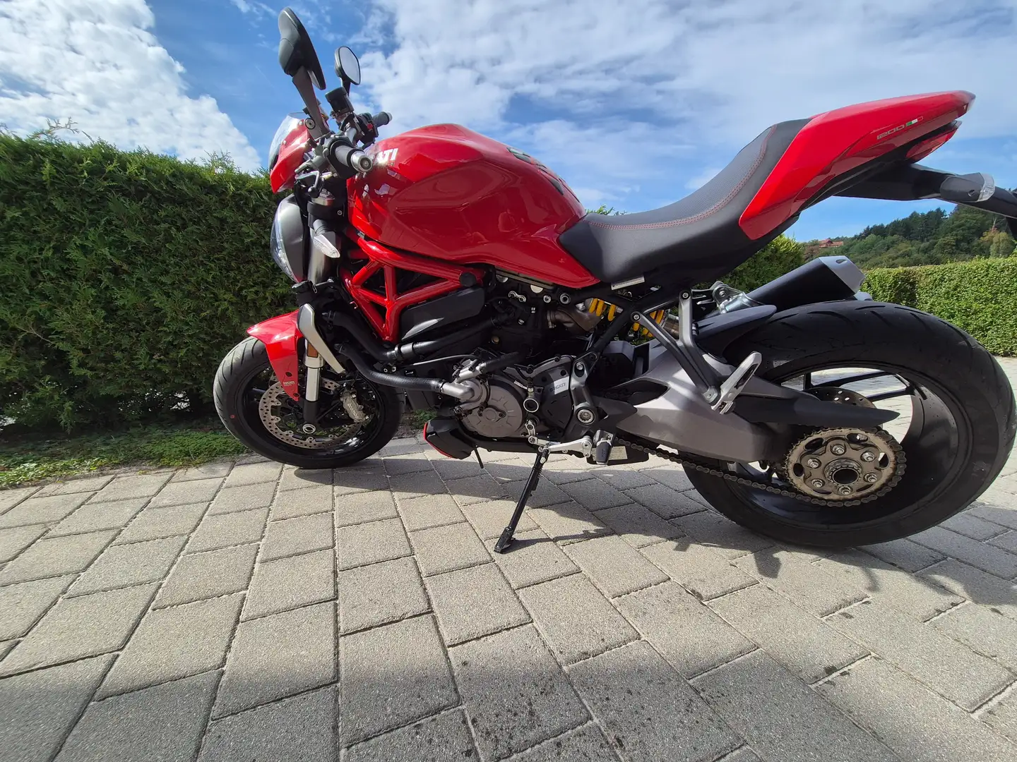 Ducati Monster 1200 Rot - 2