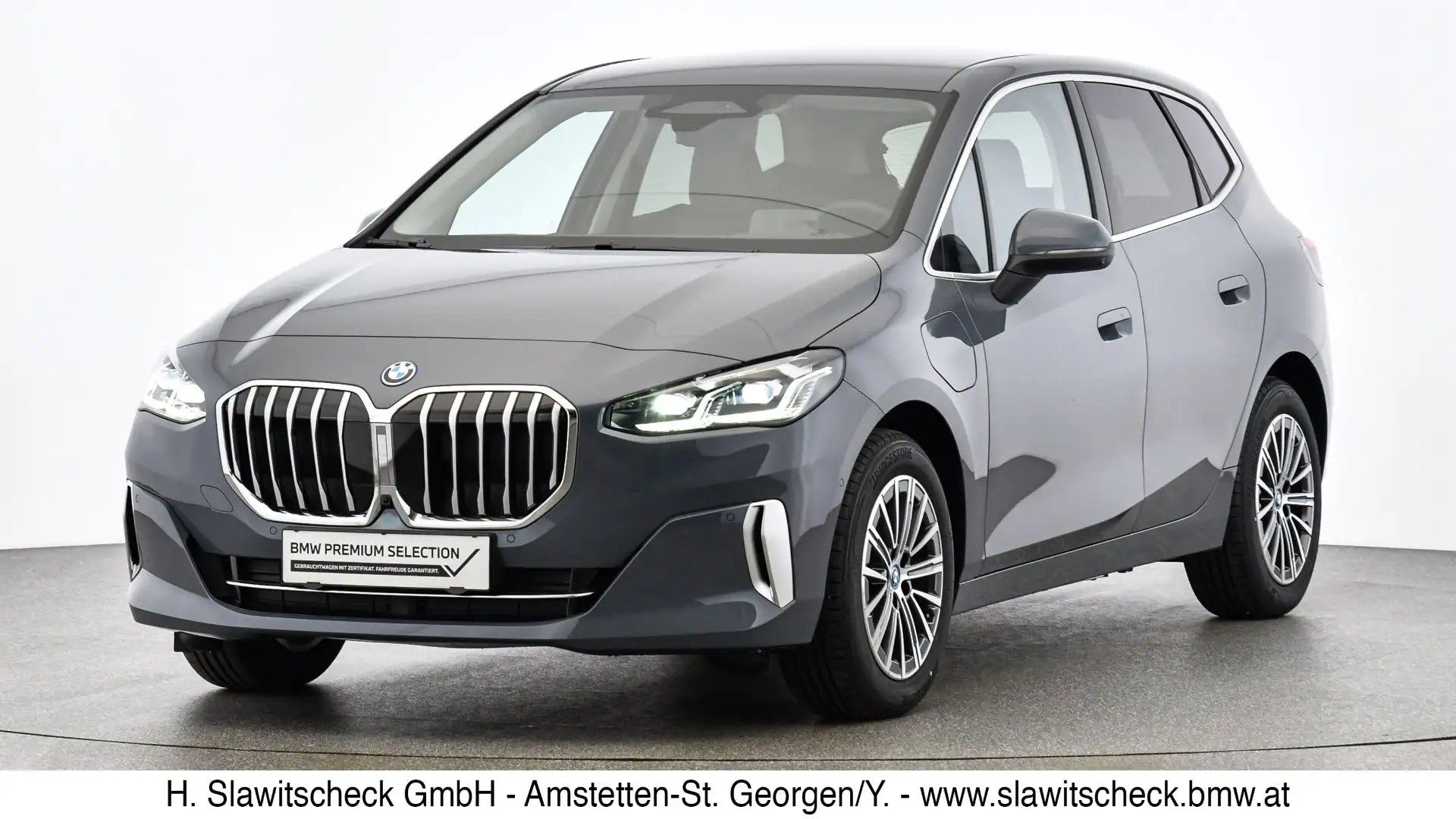 BMW 225 e xDrive Grau - 1