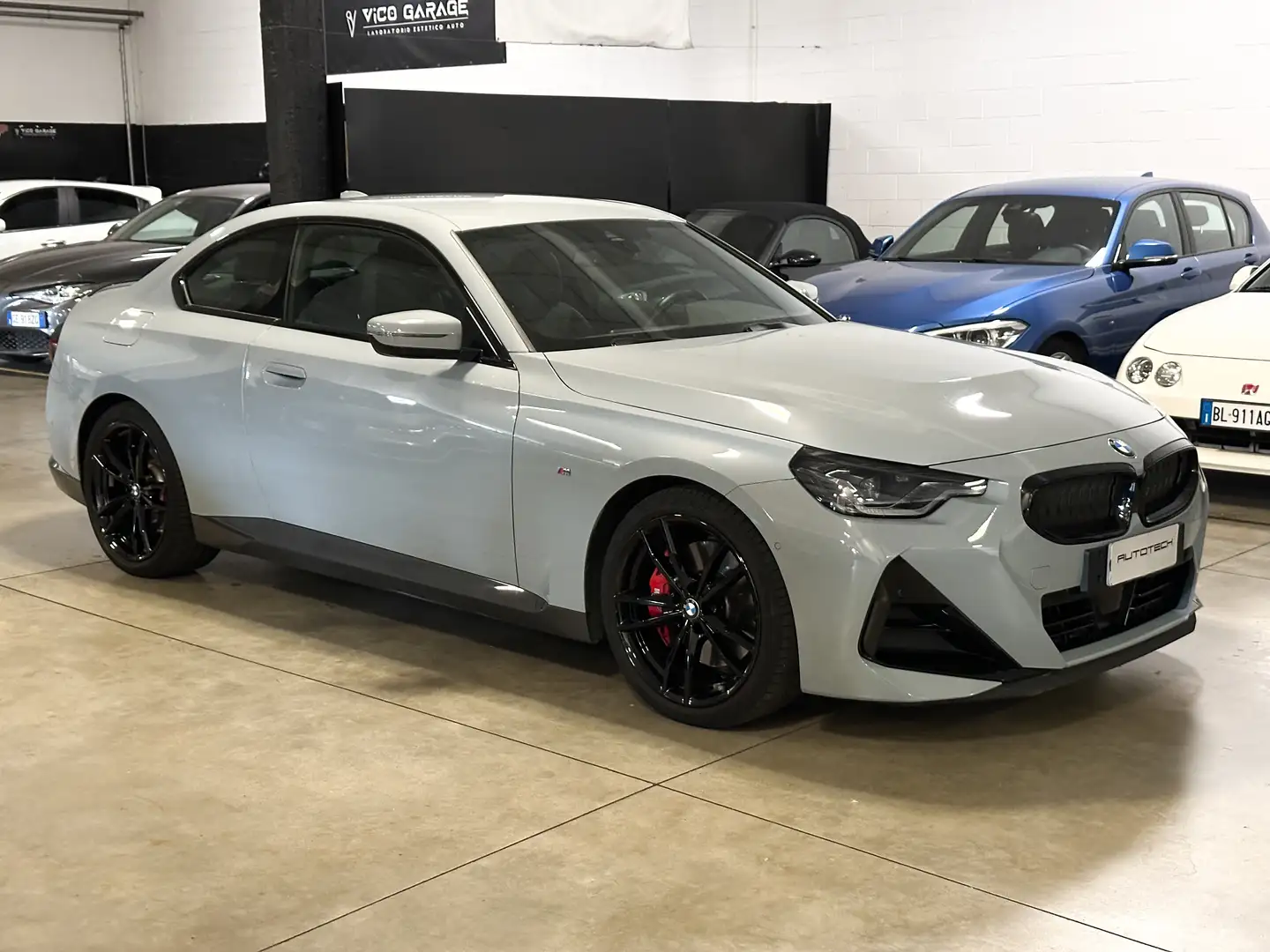 BMW 220 Serie 2 G42 220i MSport auto Gris - 1