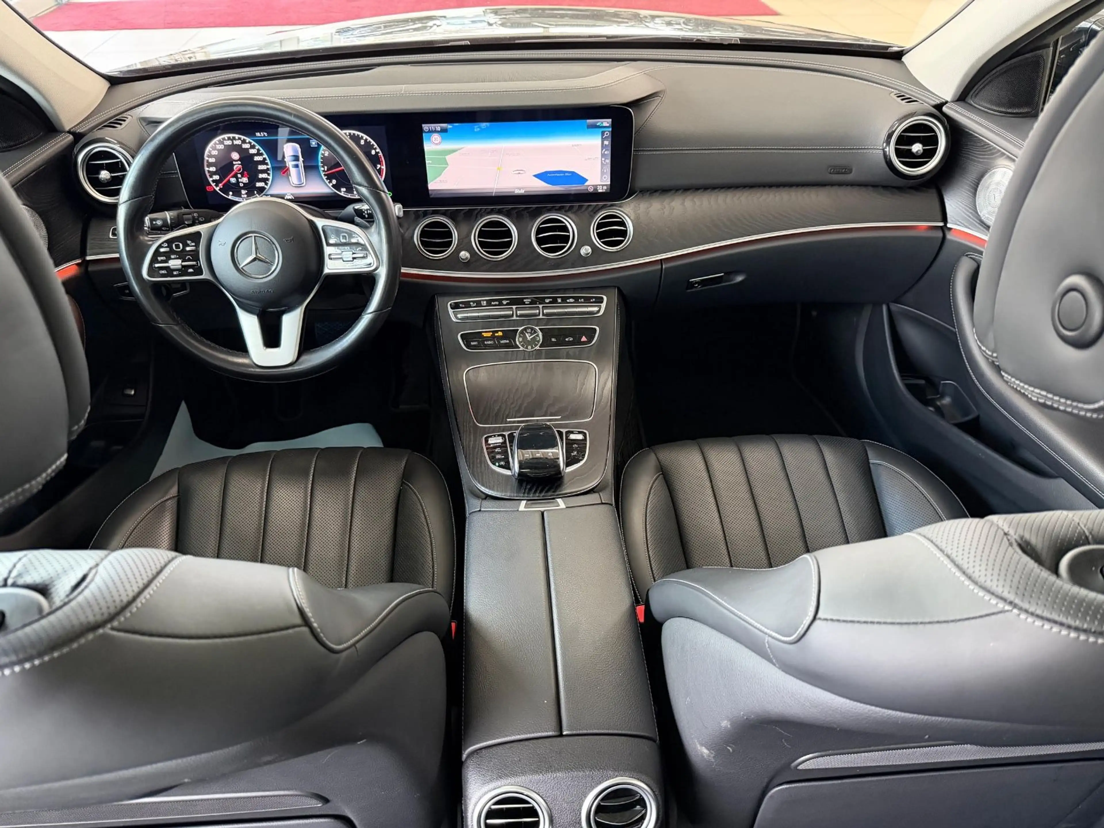 Mercedes-Benz E 450 T 4Matic AMG Pano Burm HUD Distr AHK — photo 11