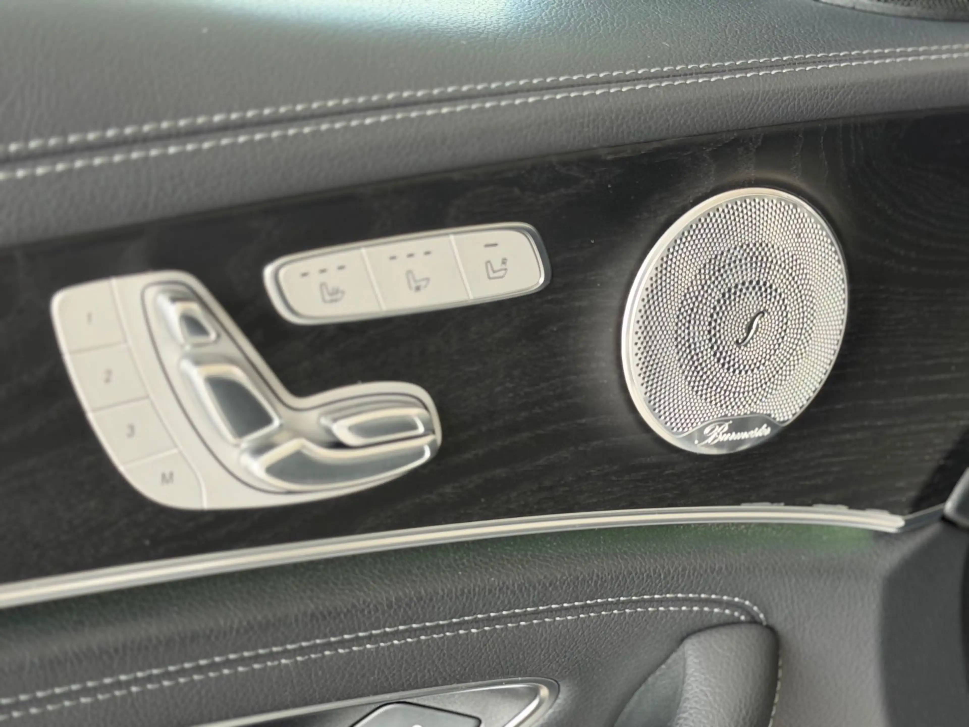 Mercedes-Benz E 450 T 4Matic AMG Pano Burm HUD Distr AHK — photo 19