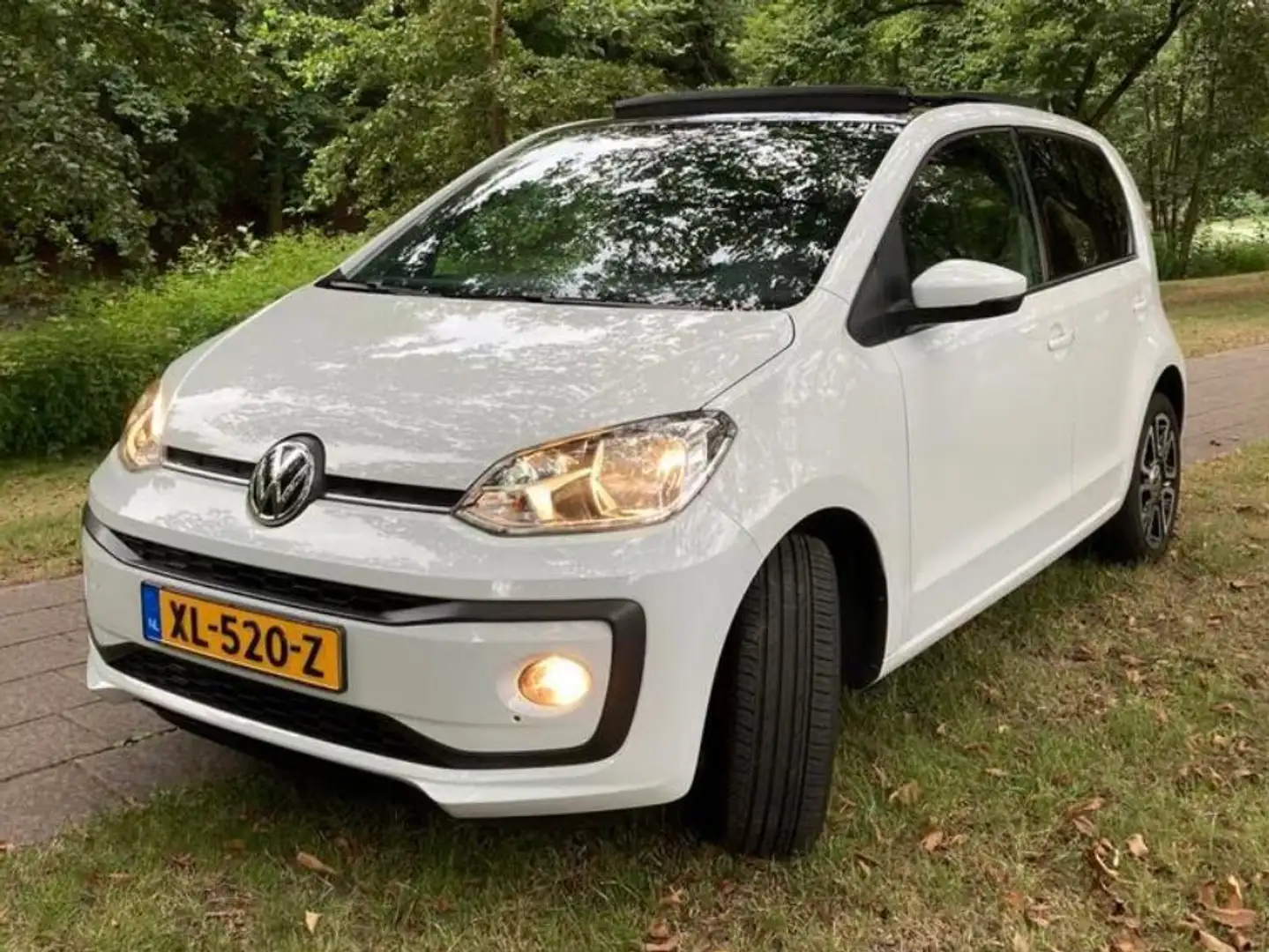 Volkswagen up! up! 1.0 BMT high Wit - 1