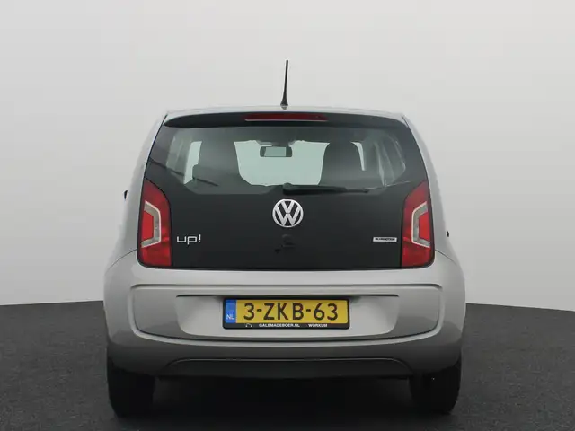 Volkswagen Up! view 4