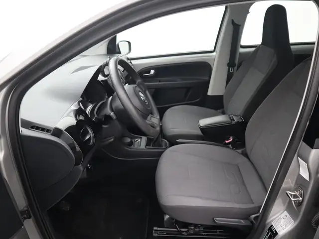 Volkswagen Up! view 19