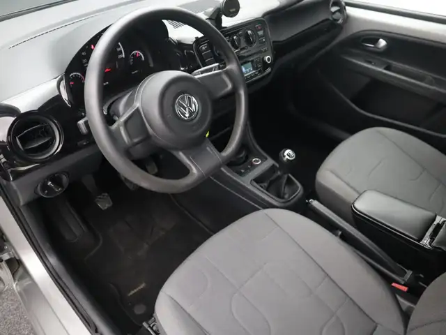 Volkswagen Up! view 9