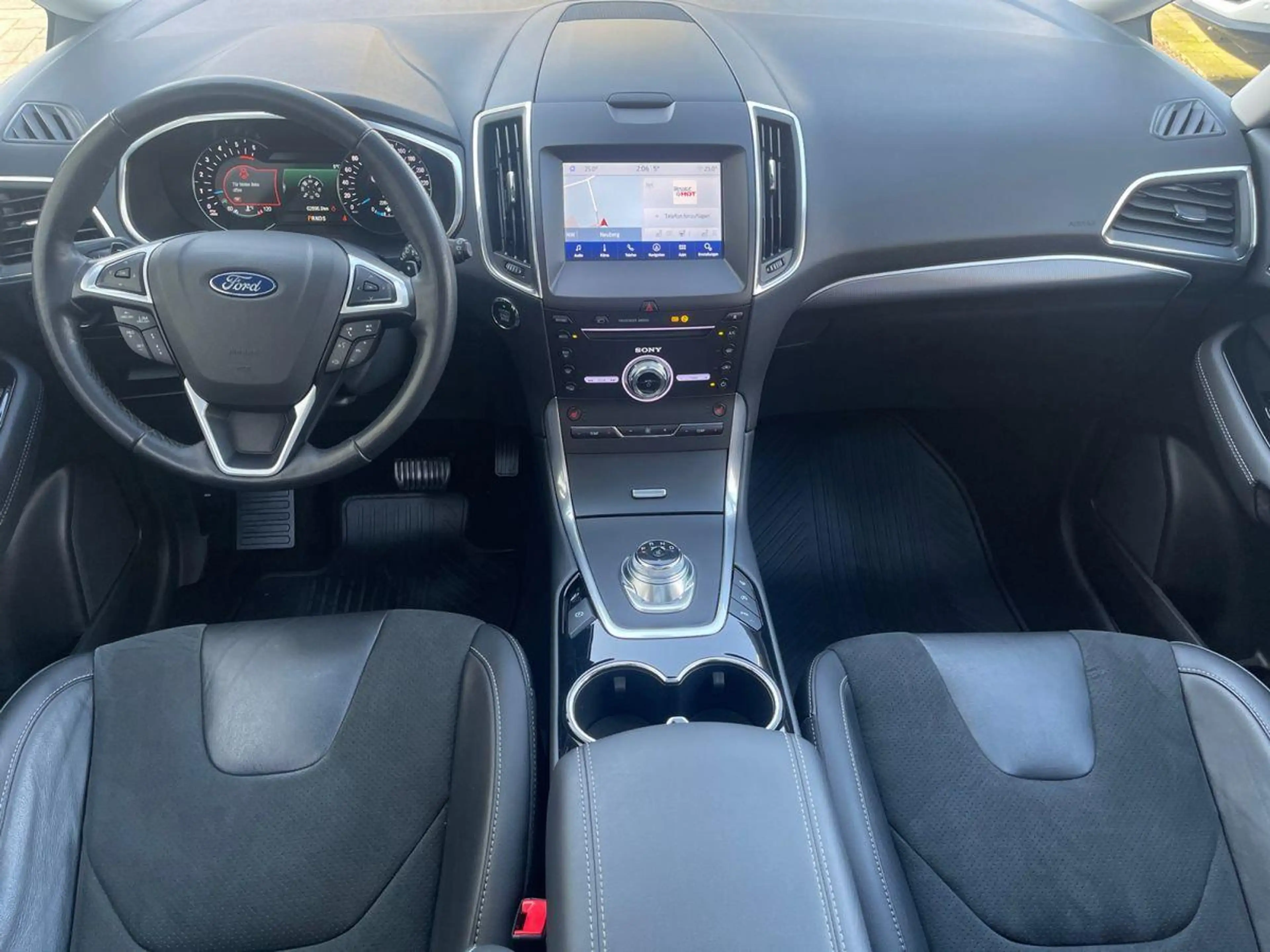 Ford Galaxy 2.0 EcoBlue Bi-Turbo Titanium - Standh. — photo 11