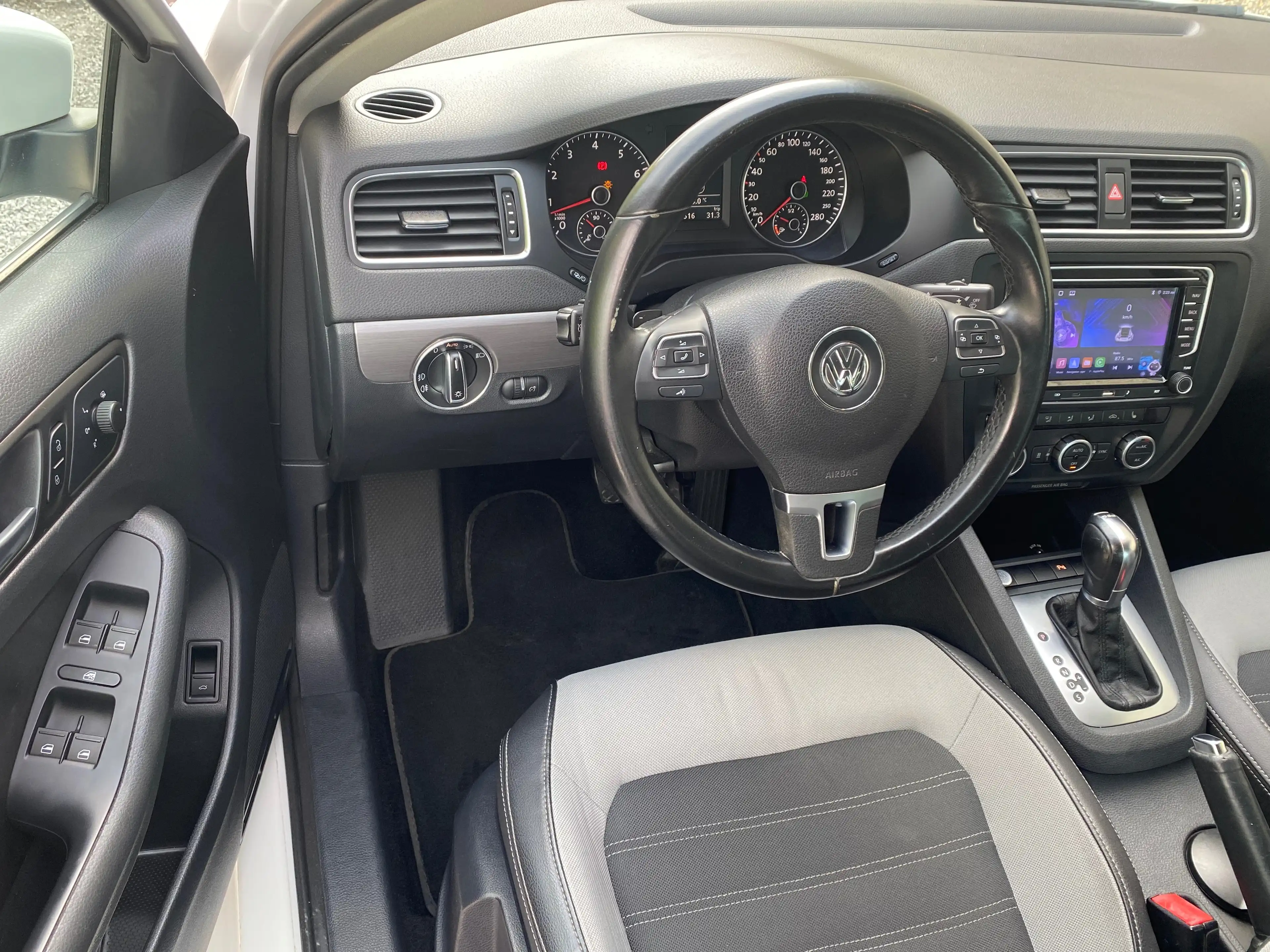 Volkswagen Jetta 1.4 TSI Comfortline DSG - Xénons - Clim - Navi - Garantie!!! — photo 9