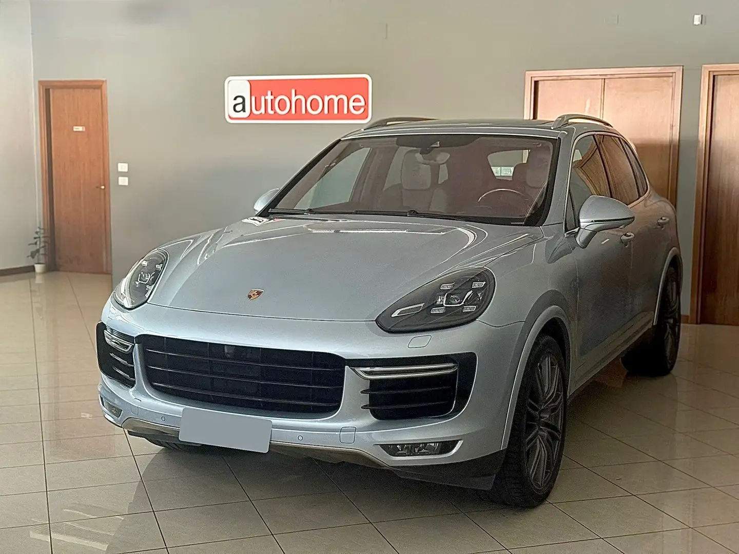 Porsche Cayenne Cayenne II 2016 4.8 Turbo S tiptronic Tetto Argent - 1