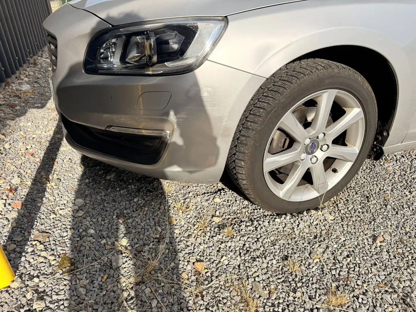 Volvo V60 V60 D2 Geartronic Momentum Zilver - 2