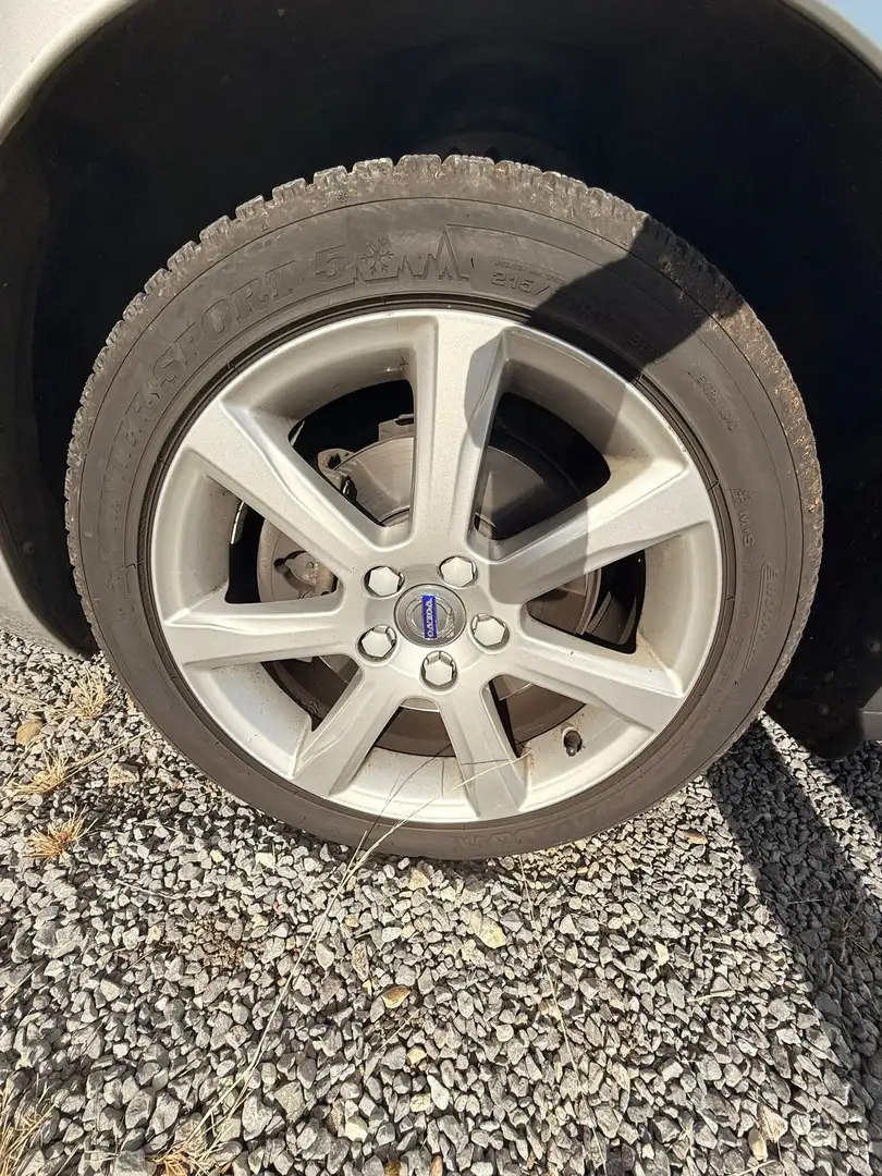 Volvo V60 V60 D2 Geartronic Momentum Zilver - 1