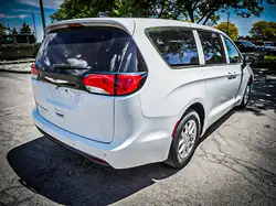Chrysler Grand Caravan 2027 — фото 8