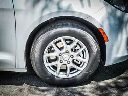 Chrysler Grand Caravan 2027 — фото 10