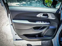 Chrysler Grand Caravan 2027 — фото 11