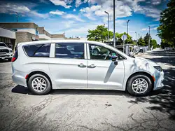 Chrysler Grand Caravan 2027 — фото 9