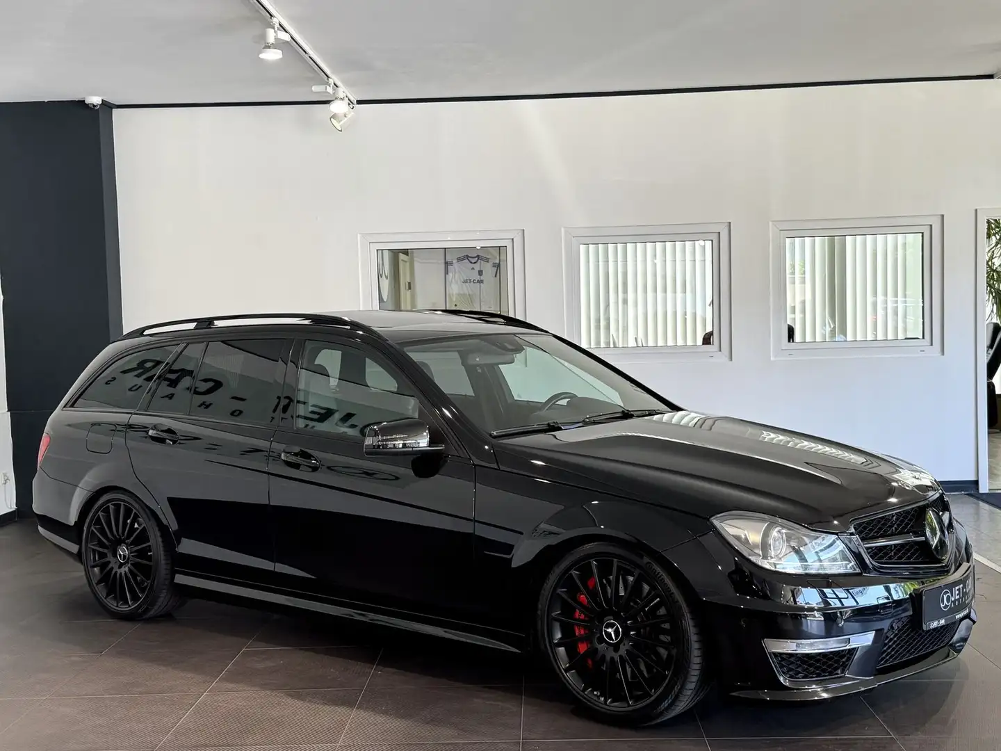 Mercedes-Benz C 63 AMG T *Drivers Package-H&K-ILS-KAM-19-DE" Černá - 2