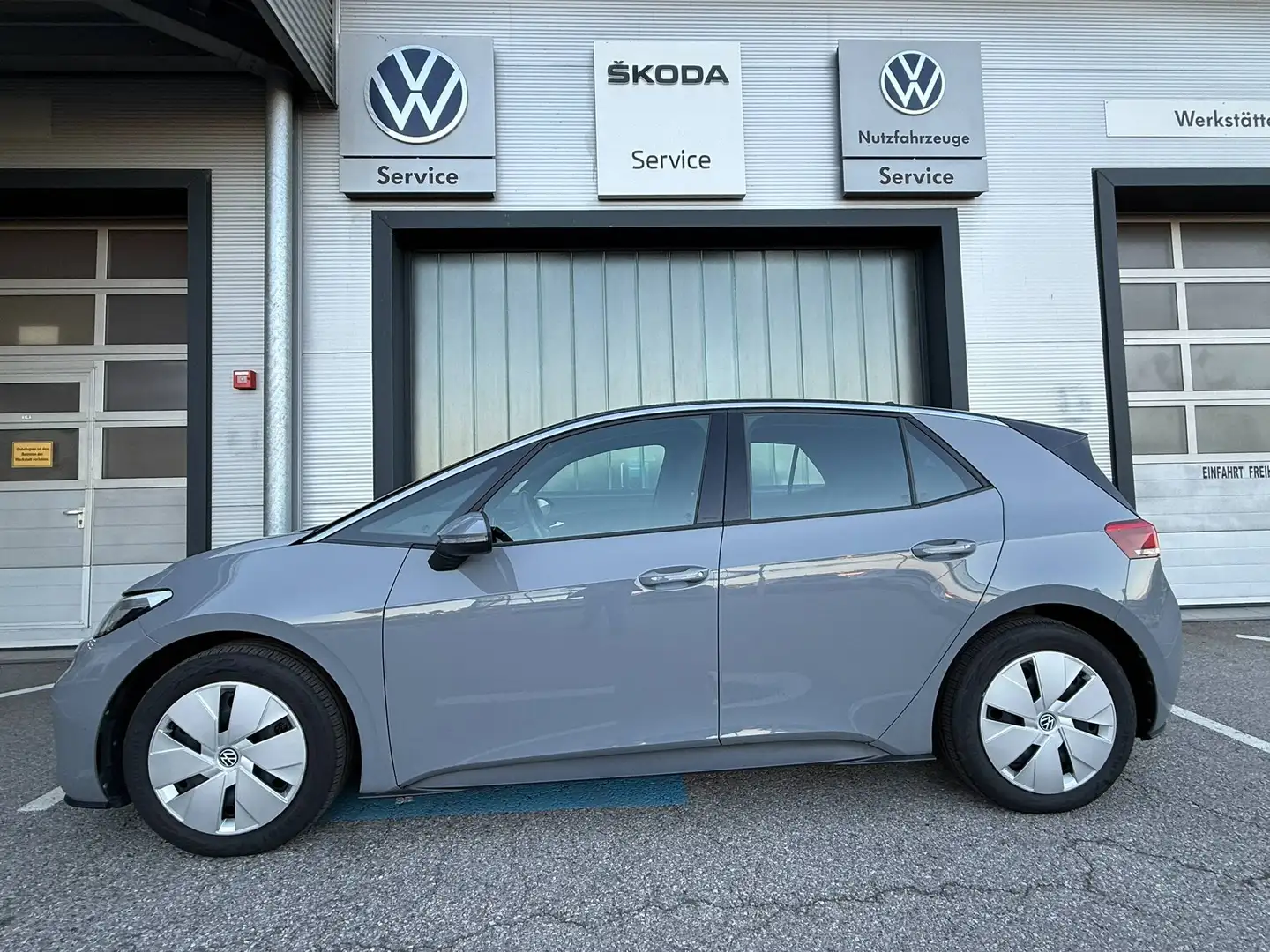 Volkswagen ID.3 Pro 150kW 62KW-Brutto / 58KW-Netto Batterie, LED, PDC vorne-hinten usw. Grau - 2