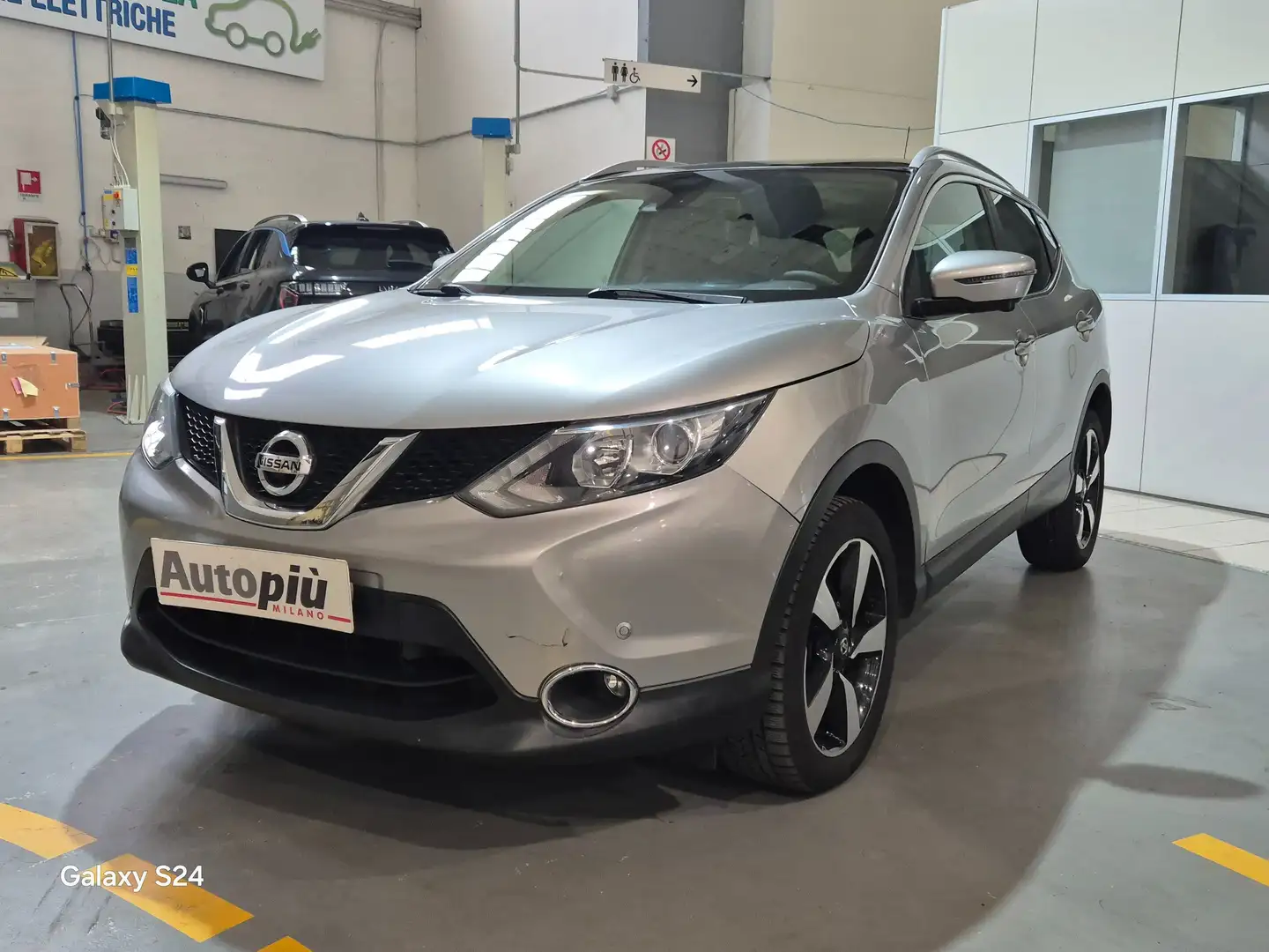 Nissan Qashqai Qashqai II 2014 1.5 dci 360 110cv E6 Gris - 1