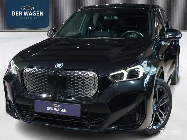 BMW iX1 xDrive30 67 kWh M SPORT / KEYLESS ENTRY-START / 19
