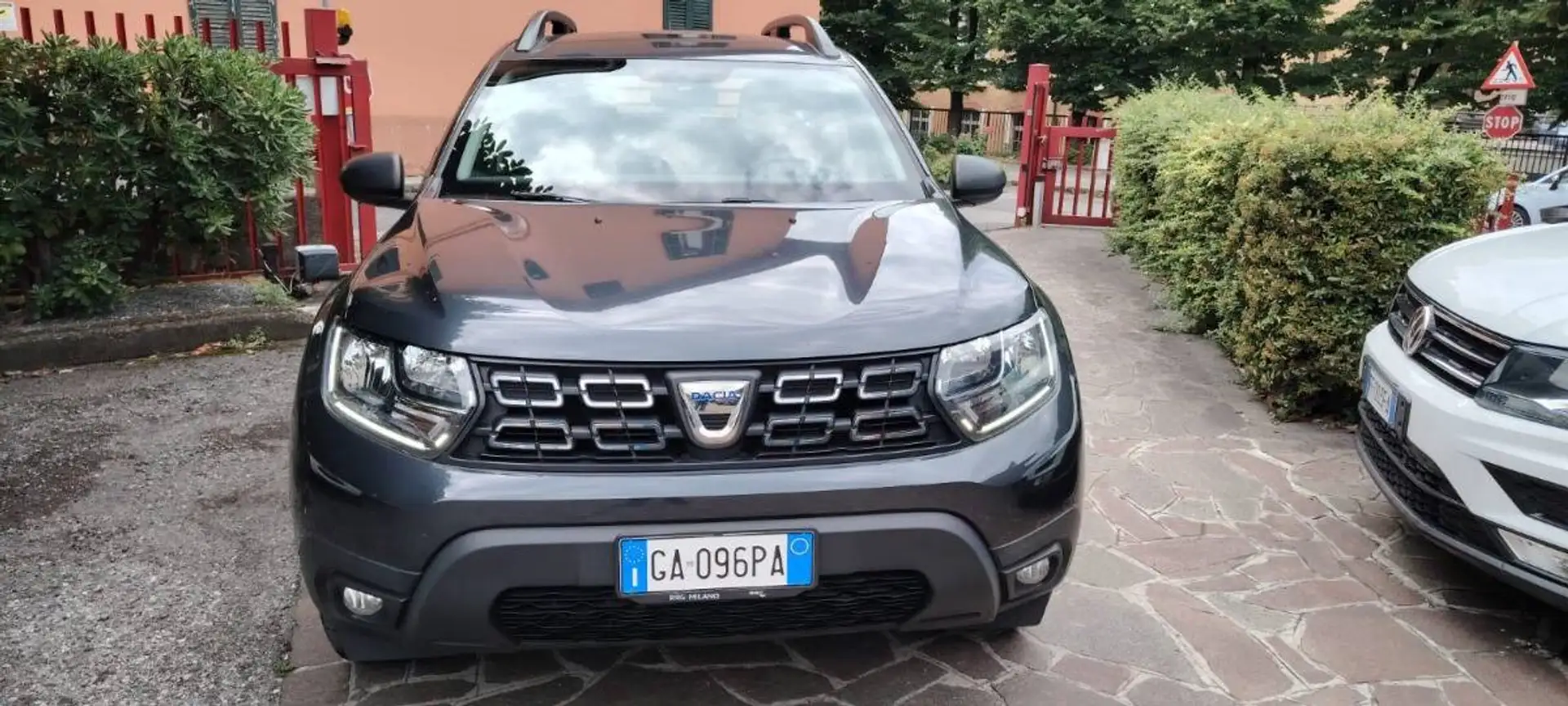 Dacia Duster 1.5 blue dci Comfort 4x4 s&s 115cv my19 Gris - 1