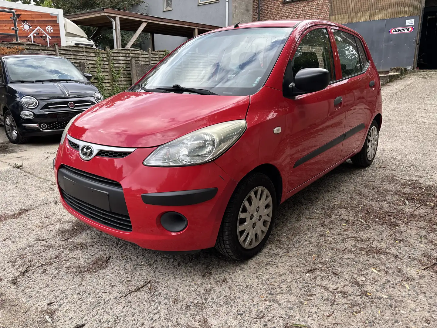 Hyundai i10 i10 1.1i Comfort Rouge - 1