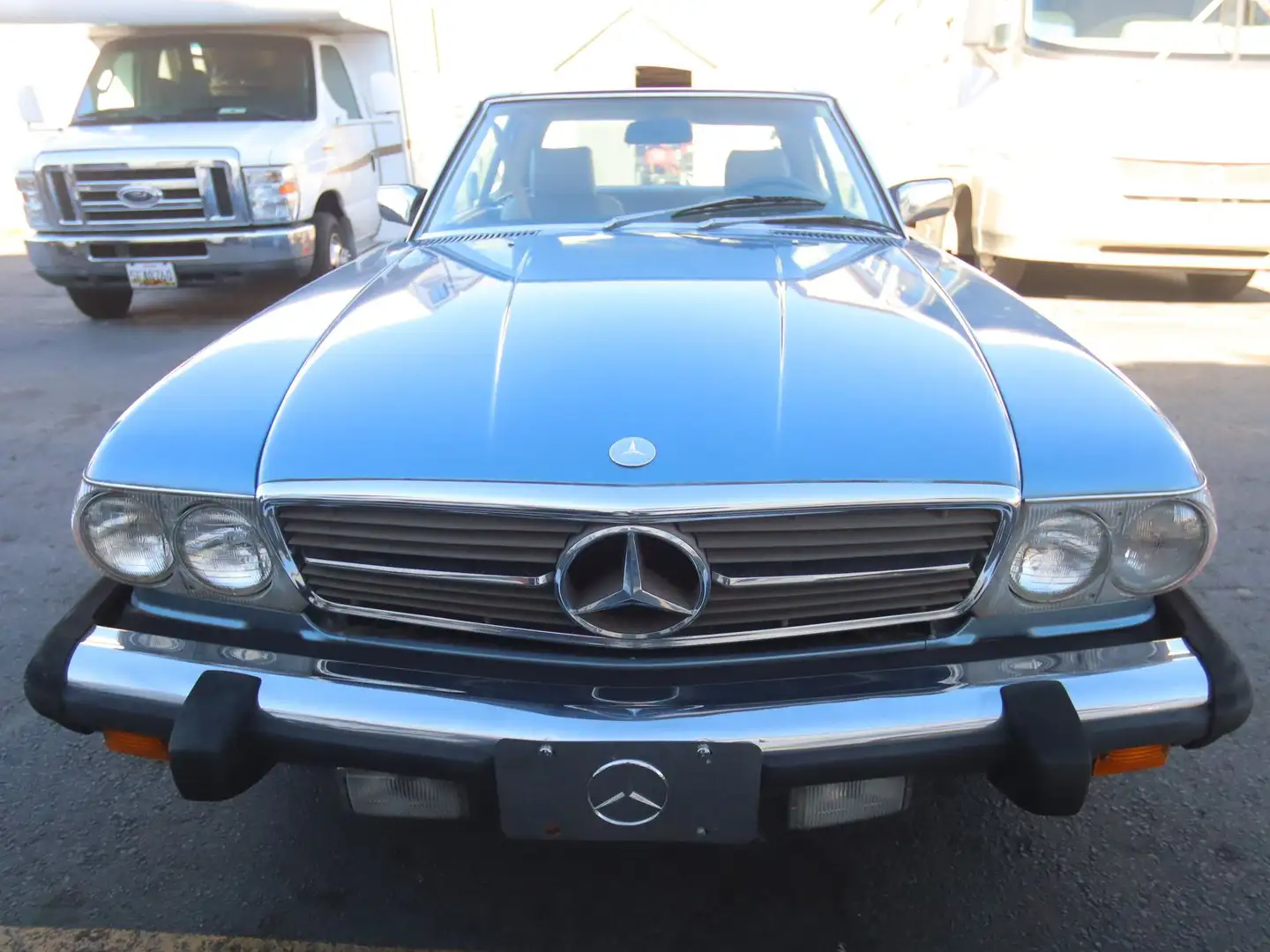 Mercedes-Benz SL 560 Modrá - 2