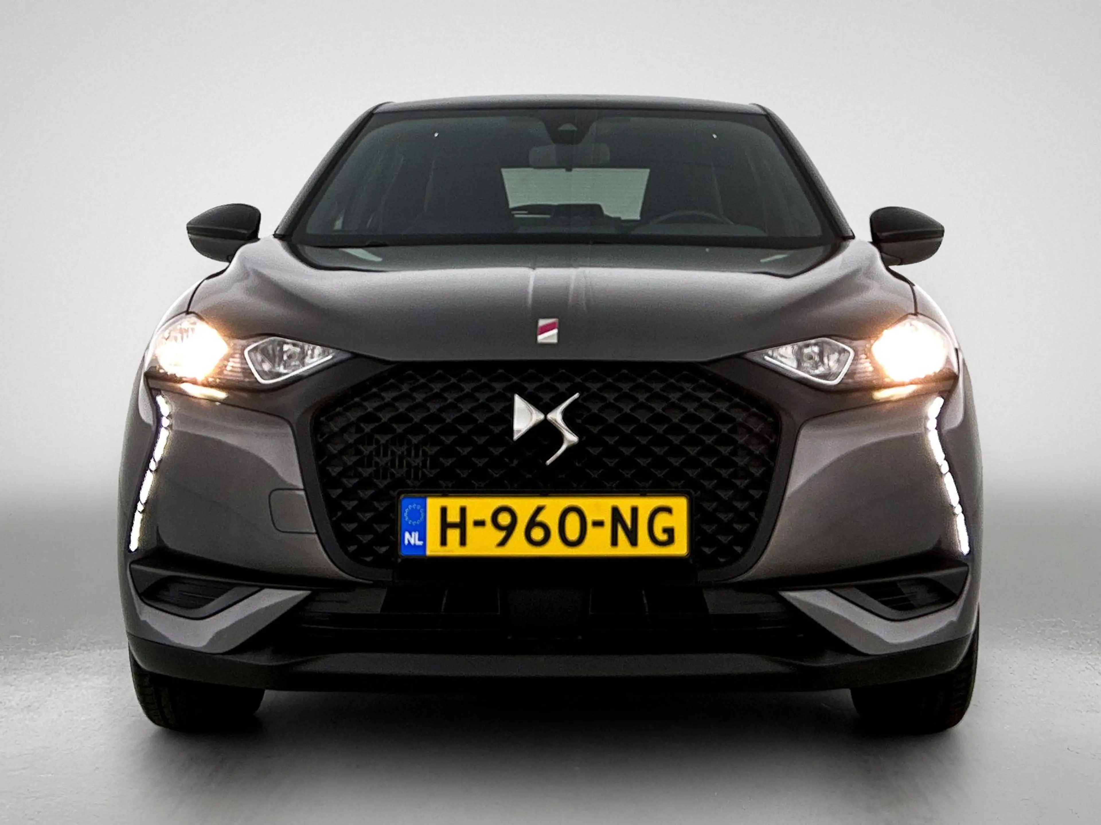 DS Automobiles DS 3 Crossback 1.2 Performance Line 100pk | Navigatie | Climate C — photo 4