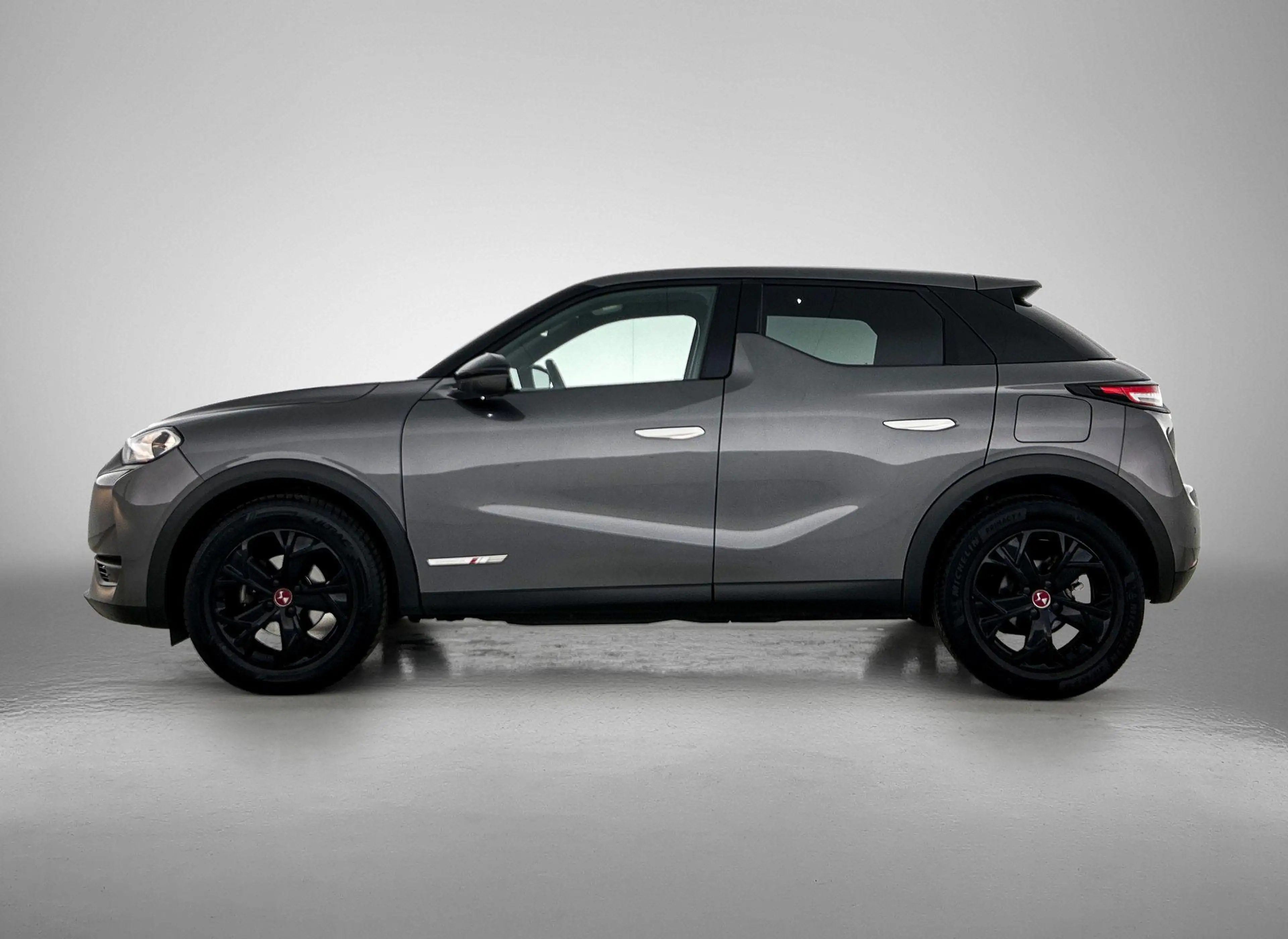 DS Automobiles DS 3 Crossback 1.2 Performance Line 100pk | Navigatie | Climate C — photo 5