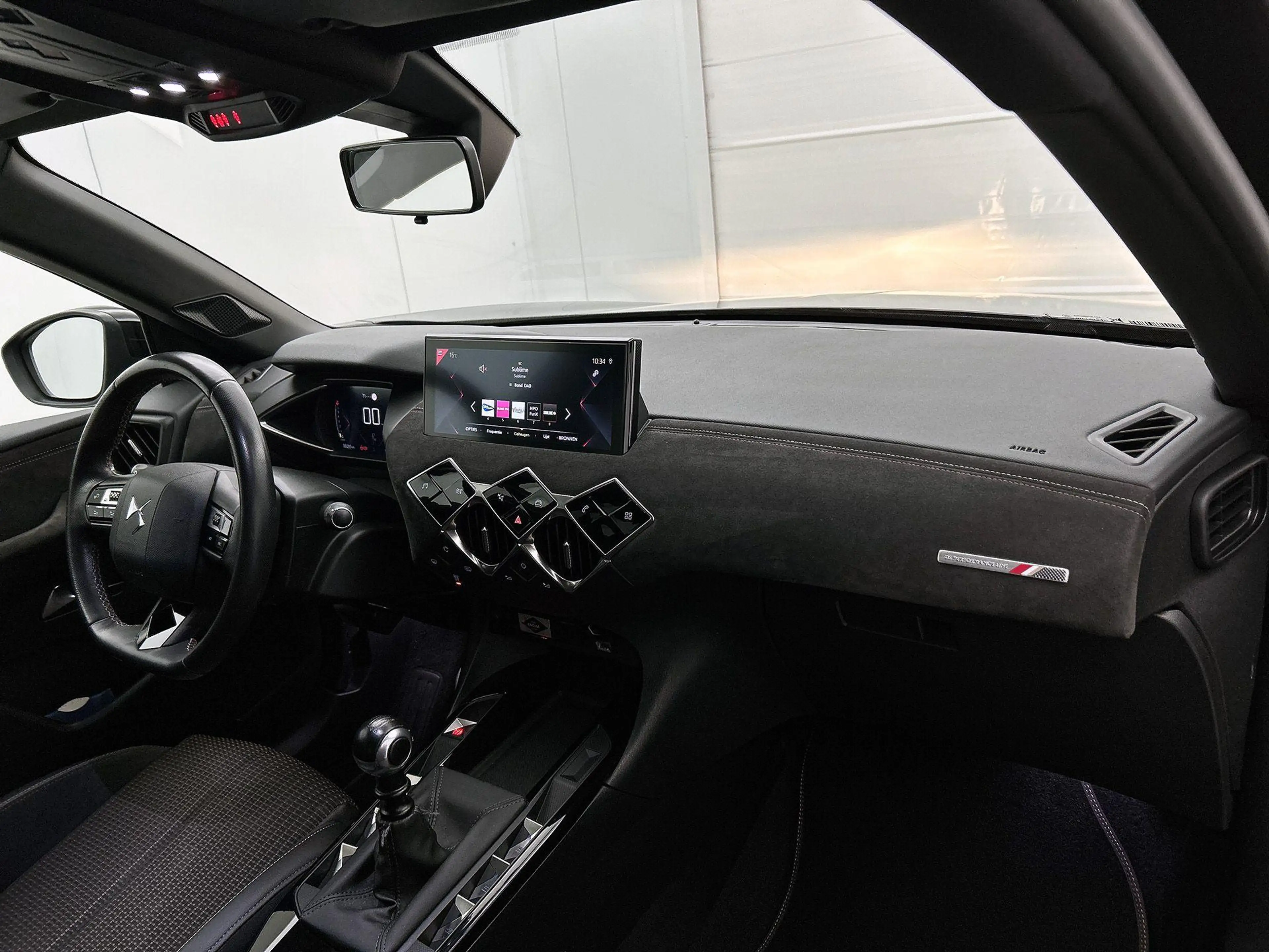 DS Automobiles DS 3 Crossback 1.2 Performance Line 100pk | Navigatie | Climate C — photo 12