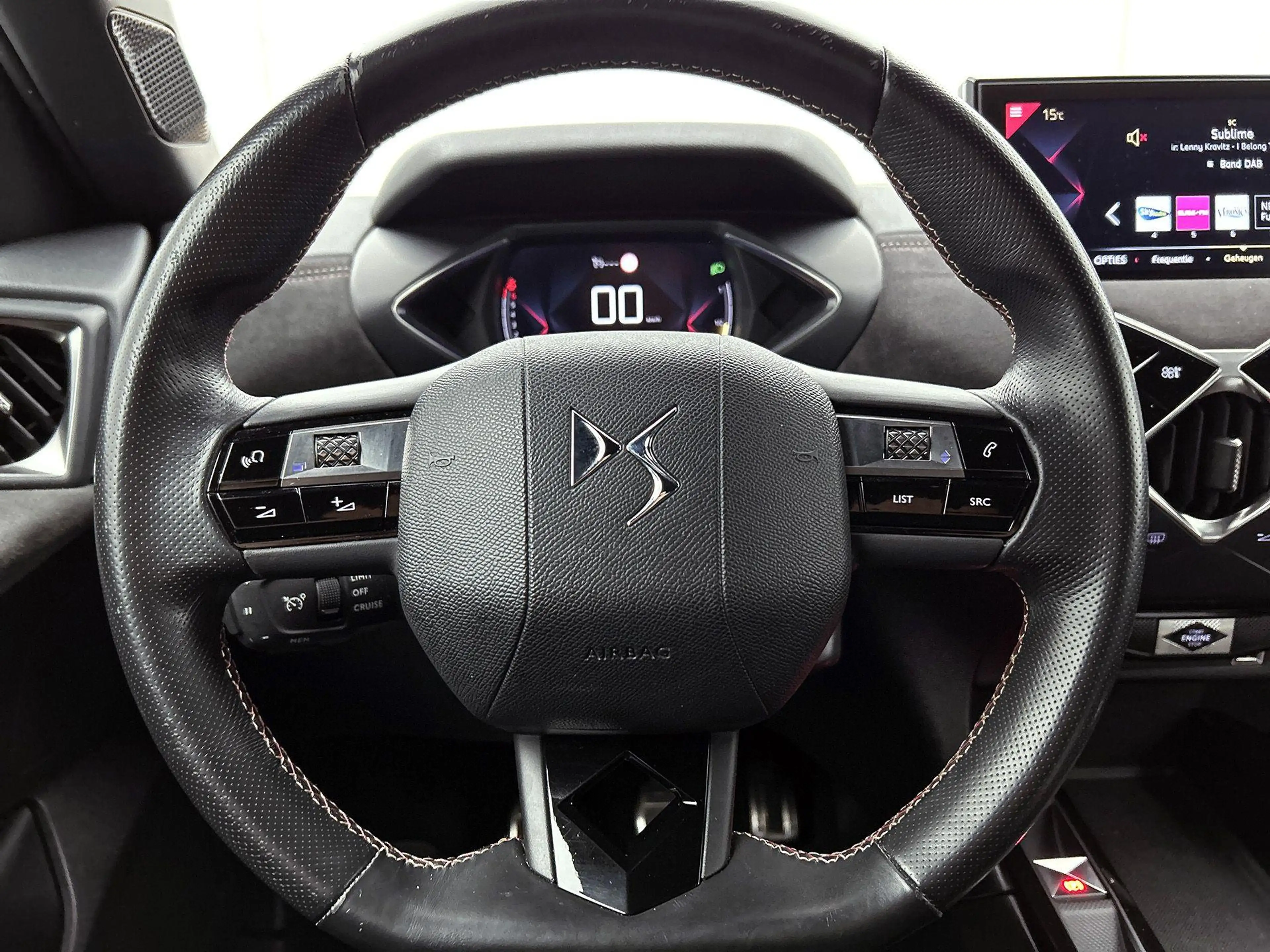 DS Automobiles DS 3 Crossback 1.2 Performance Line 100pk | Navigatie | Climate C — photo 13