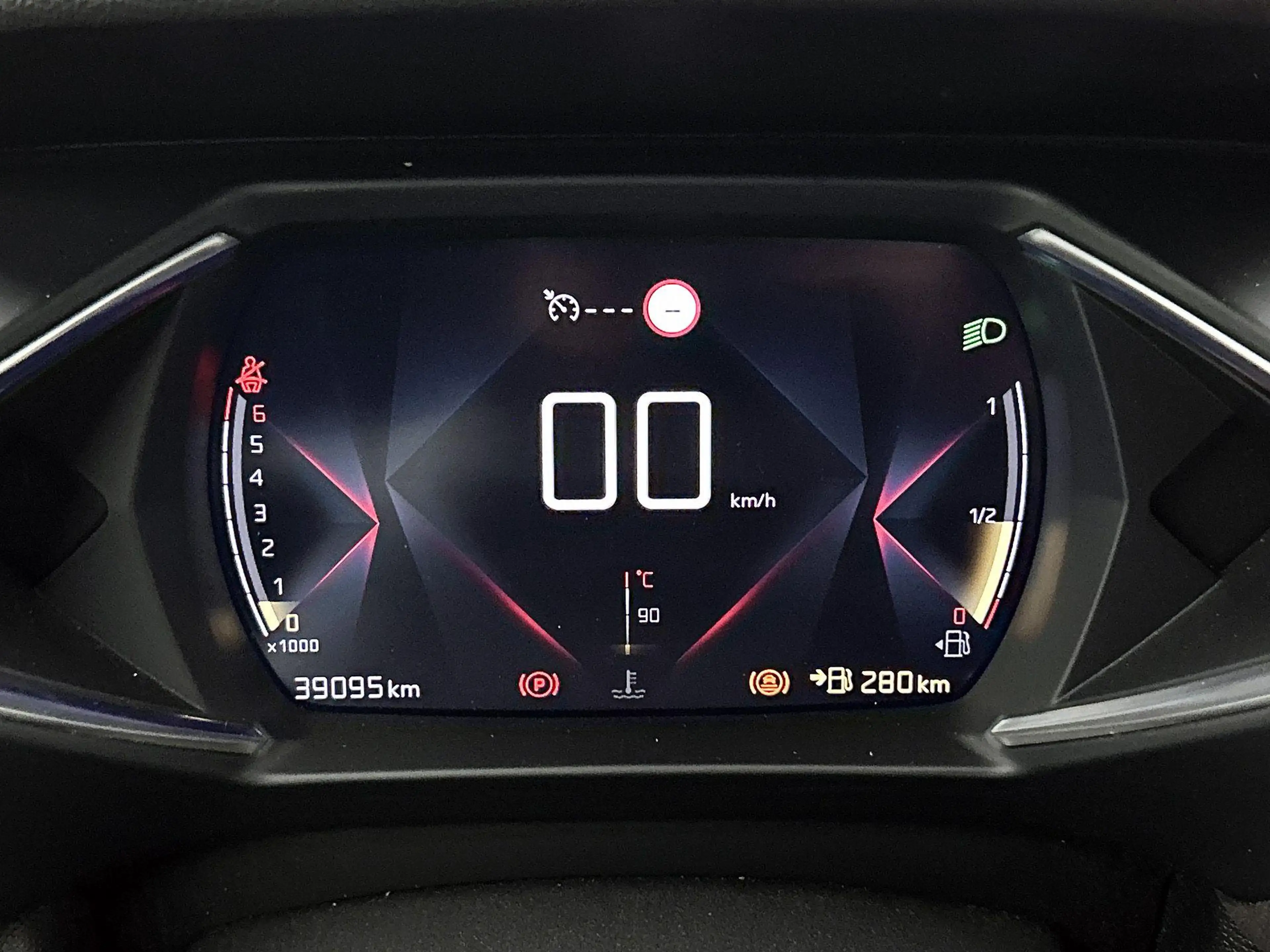 DS Automobiles DS 3 Crossback 1.2 Performance Line 100pk | Navigatie | Climate C — photo 14