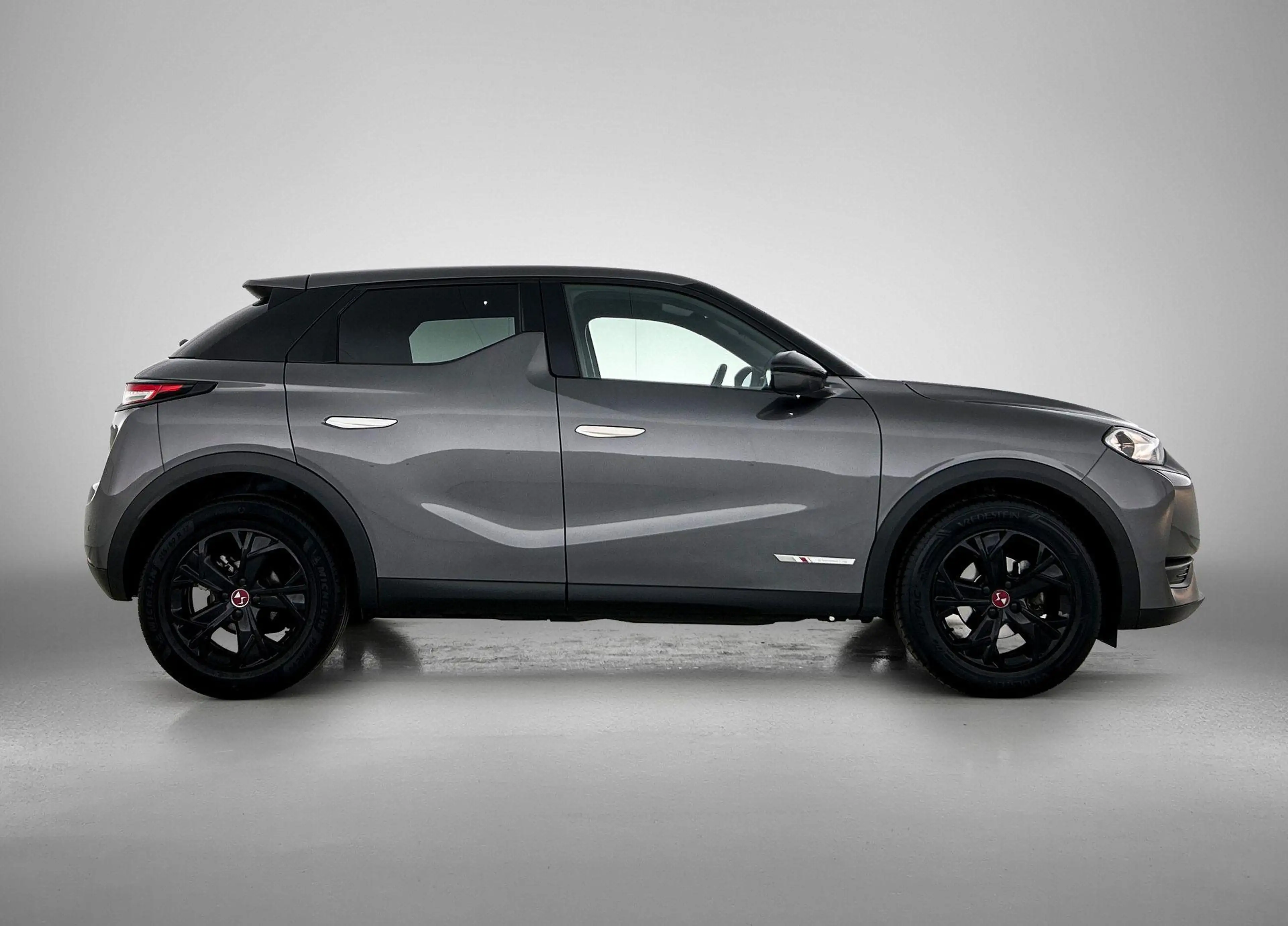 DS Automobiles DS 3 Crossback 1.2 Performance Line 100pk | Navigatie | Climate C — photo 9