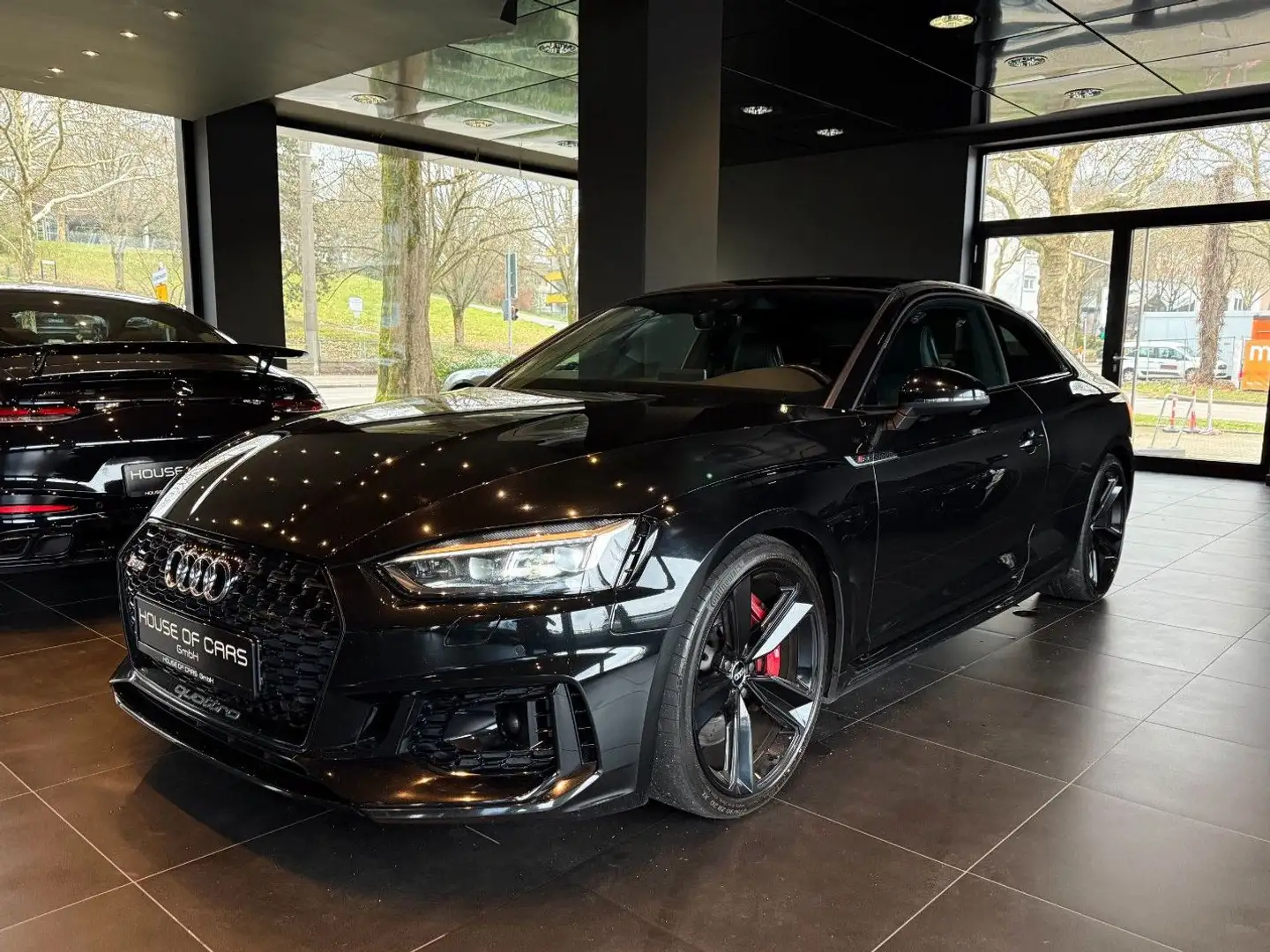 Audi RS5 Coupe 2.9 TFSI quattro*Pano*Memory*Massage Černá - 1