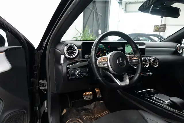 Mercedes-Benz A-Class view 9