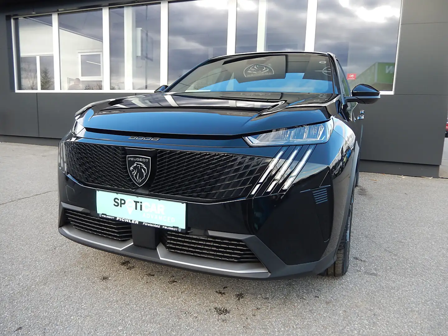 Peugeot 3008 Elektro 210 Allure 73kWh Schwarz - 1