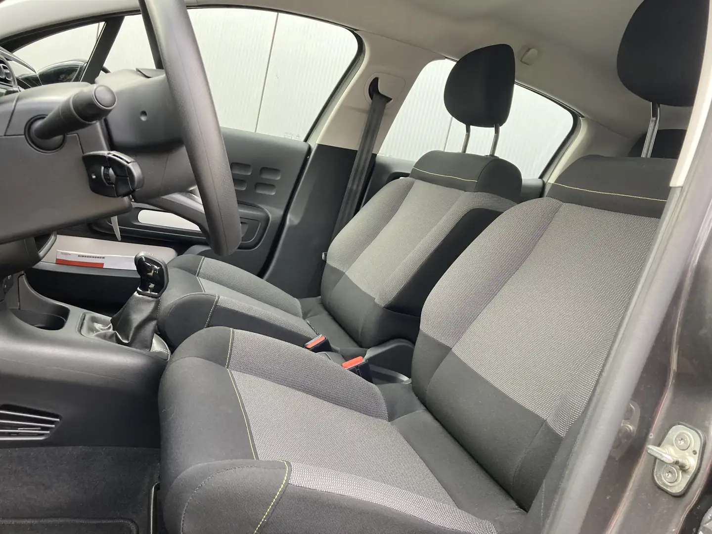 Citroen C3 1.2 Feel Navi | Cruise | Led verlichting | Parkeer Grijs - 2